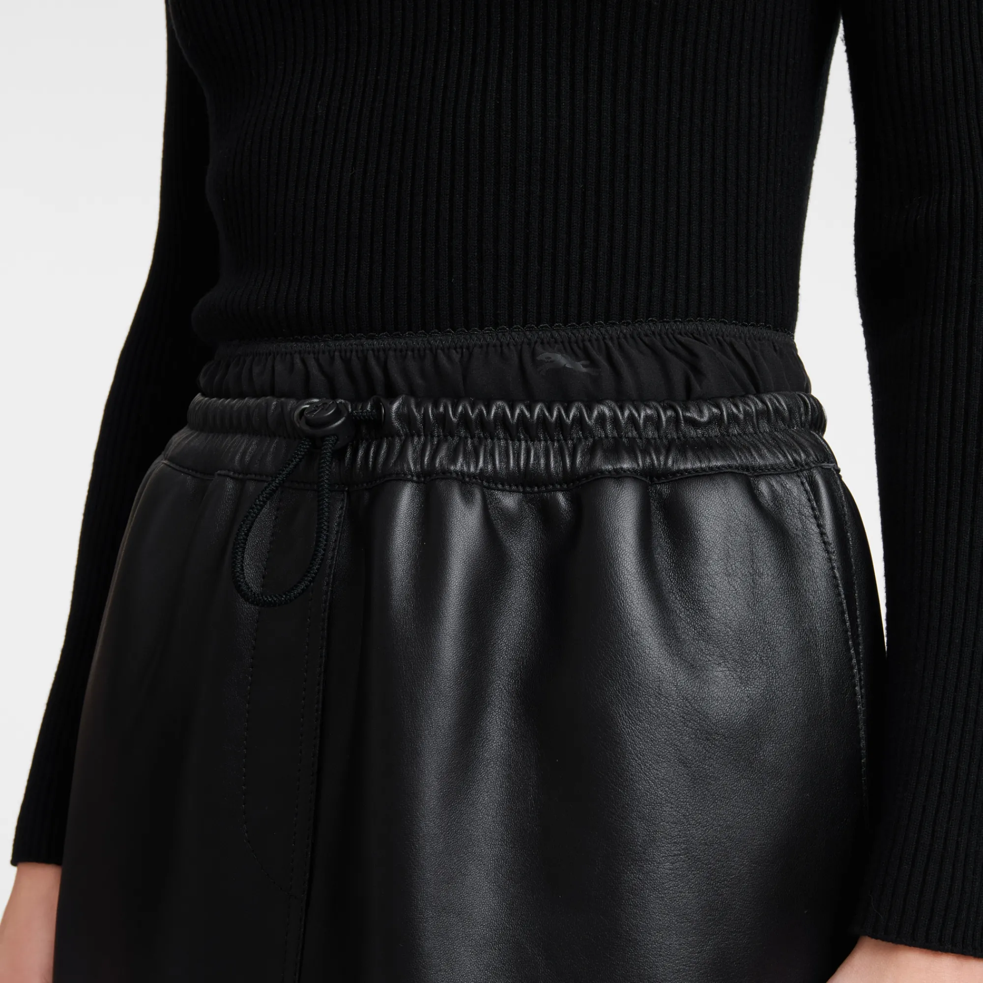 Hot Korte Leren Rok Met Riempatch Jurken en Rokken